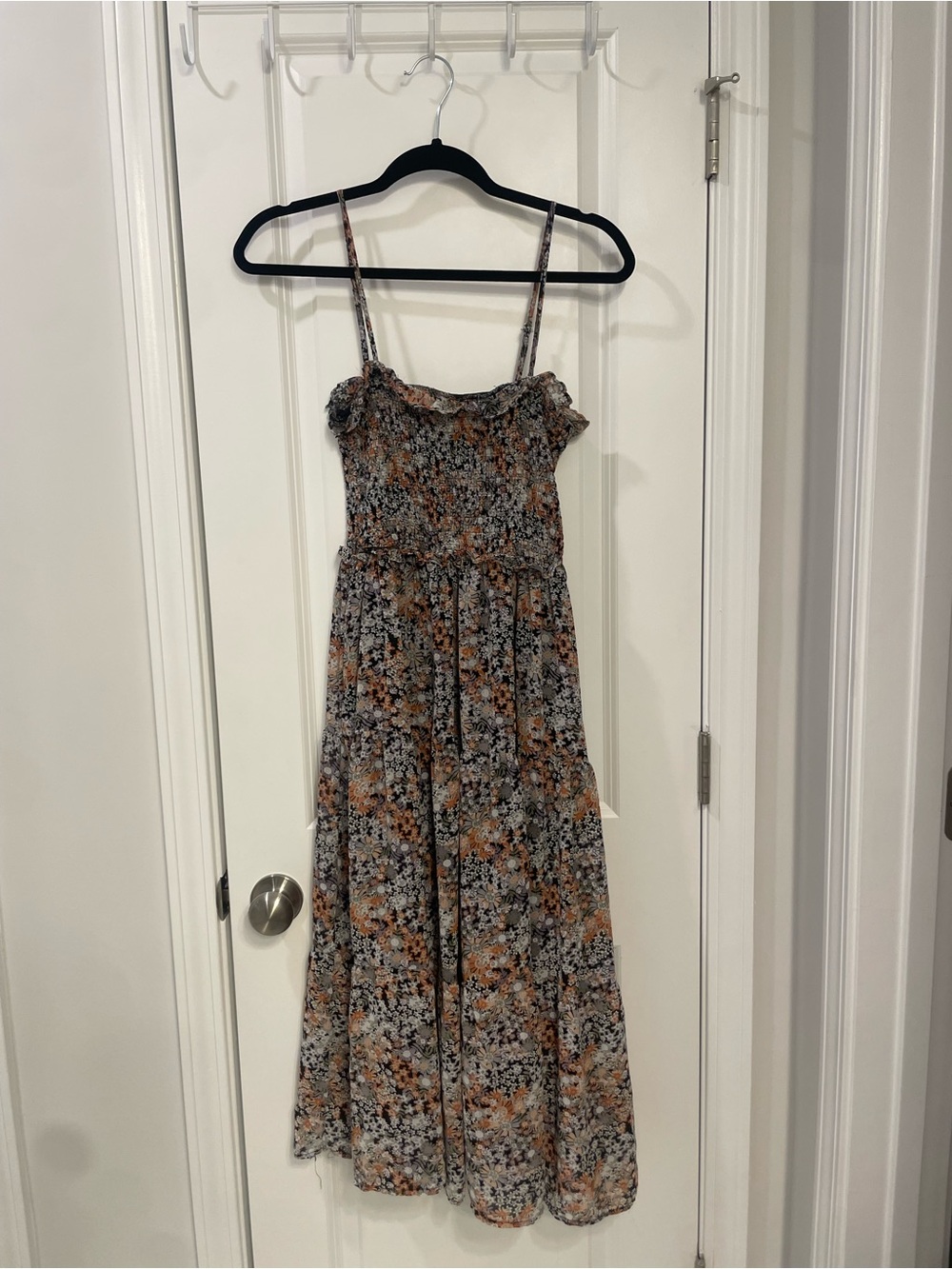 entro Black Floral Smocked Midi Dress